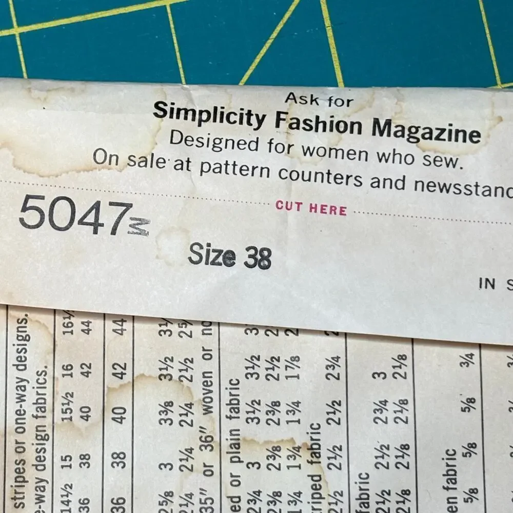 Vtg Simplicity Pattern 5047 Men's Set of Shirts Vest Long-Short Sleeves Uncut 38